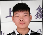 表叔多次聽(tīng)說(shuō)鑫佑，好奇的帶他上門(mén)了解當(dāng)場(chǎng)就報(bào)名